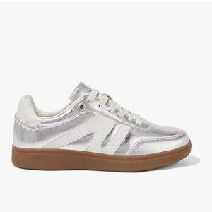Lucky step silver sneakers NEW 10